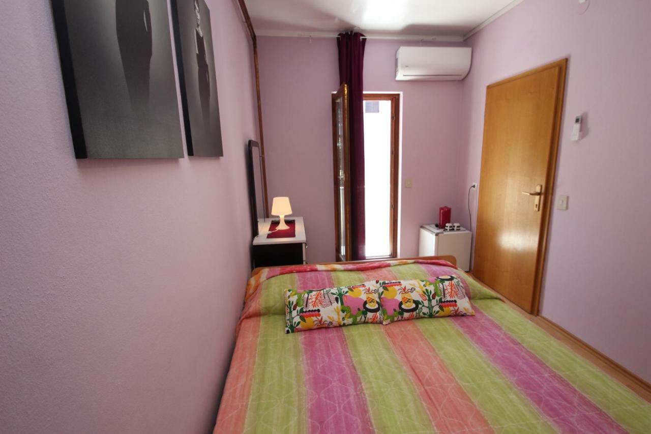 Apartment Sandi Върсар Екстериор снимка
