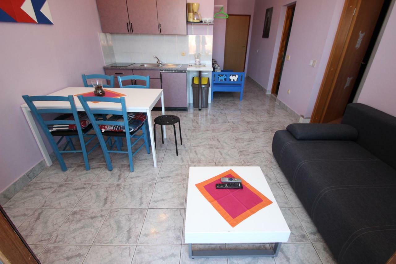 Apartment Sandi Върсар Екстериор снимка